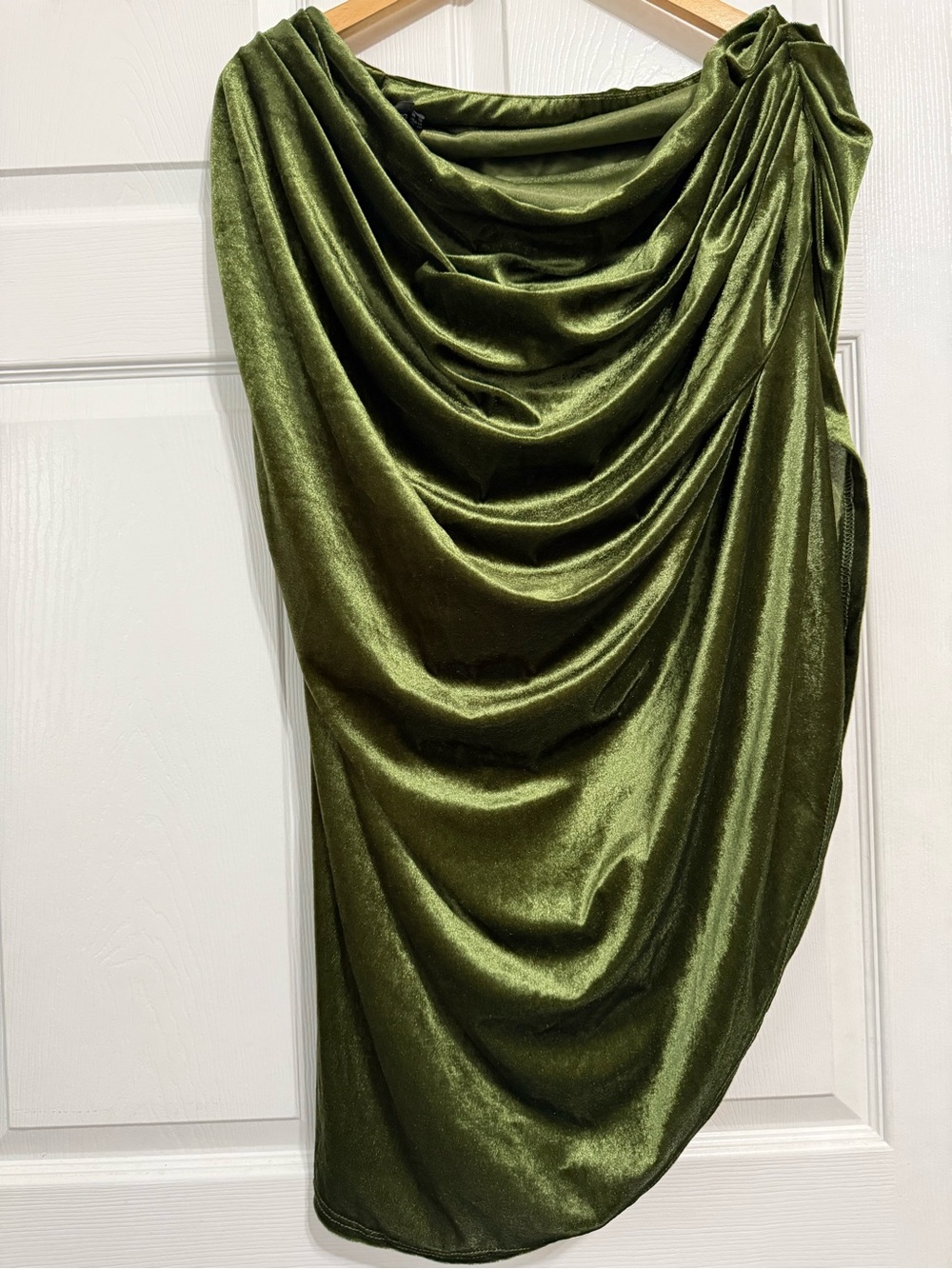 PrettyLittleThing Olive Green Ruched Velvet plus skirt brand new with tag